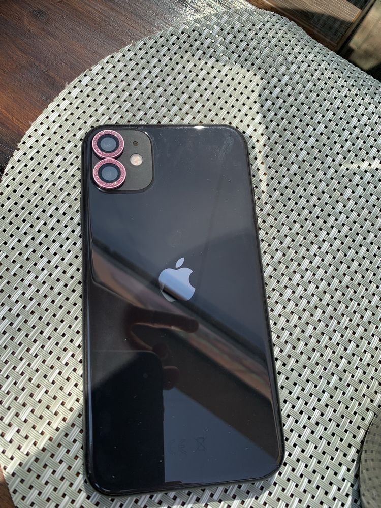 Iphone 11 с гаранция една седмица