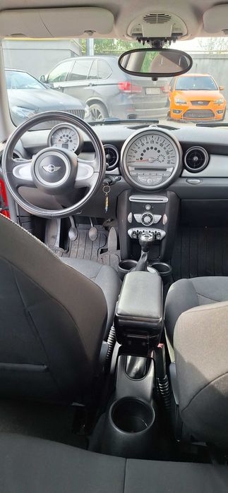 Mini One proprietar 1.4 benzina km 97500 impecabil