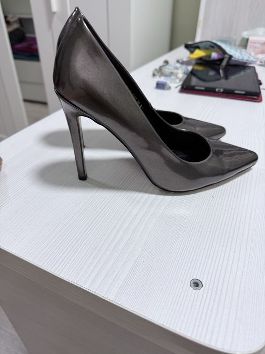 Продам туфли, кожаные, каблук 10 см