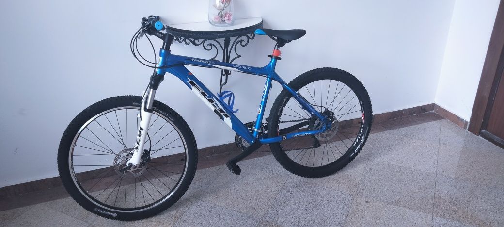 Bicicleta Fuji roți pe 26 impecabila