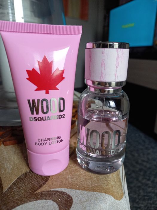Dsquared2 wood pink 30 ml+body lotion