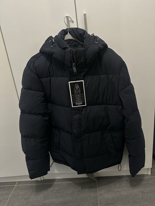 Мъжко зимно яке Guess
