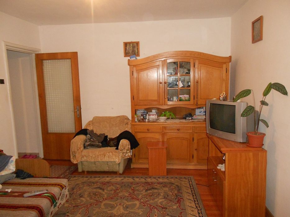 Vând/Schimb Apartament 3 camere Pitesti Trivale