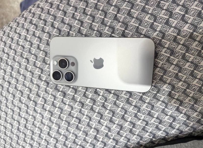 Iphone 15pro 256gb