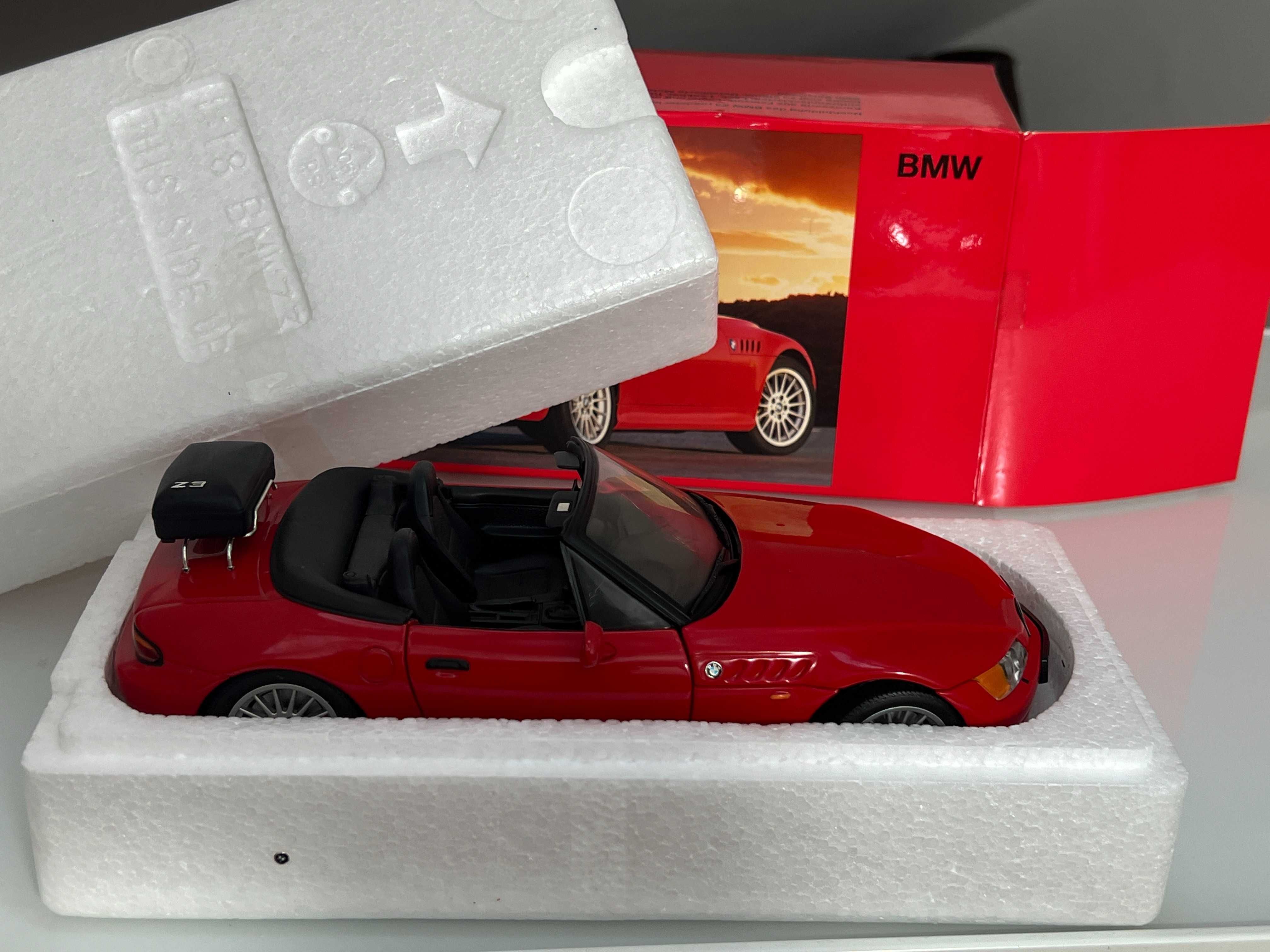 Macheta Auto 1/18 UT Models BMW Z3 Roadster
