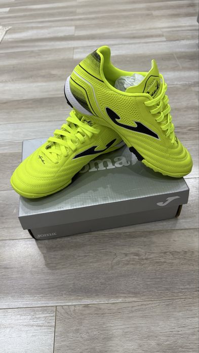 JOMA сороконожки новые !