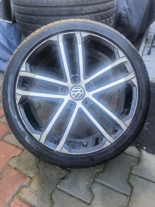Jante cu anvelope de vara R18 VW