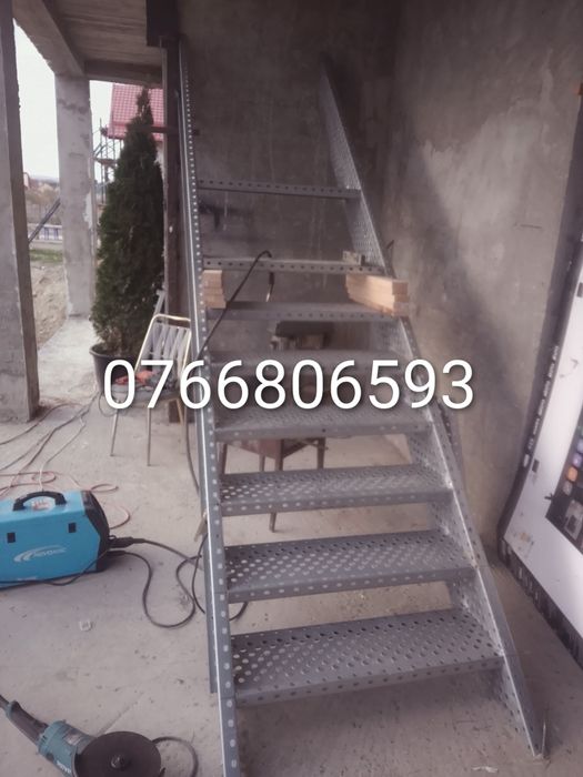 Vând grătare zincate și orice ce se vede în poze