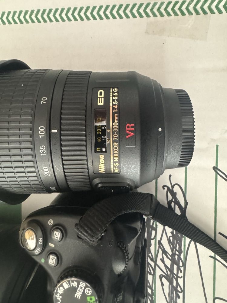 Фотоапарат Nikon+ три обектива