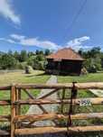 Vand teren parcelabil + casa traditionala in Valea Doftanei