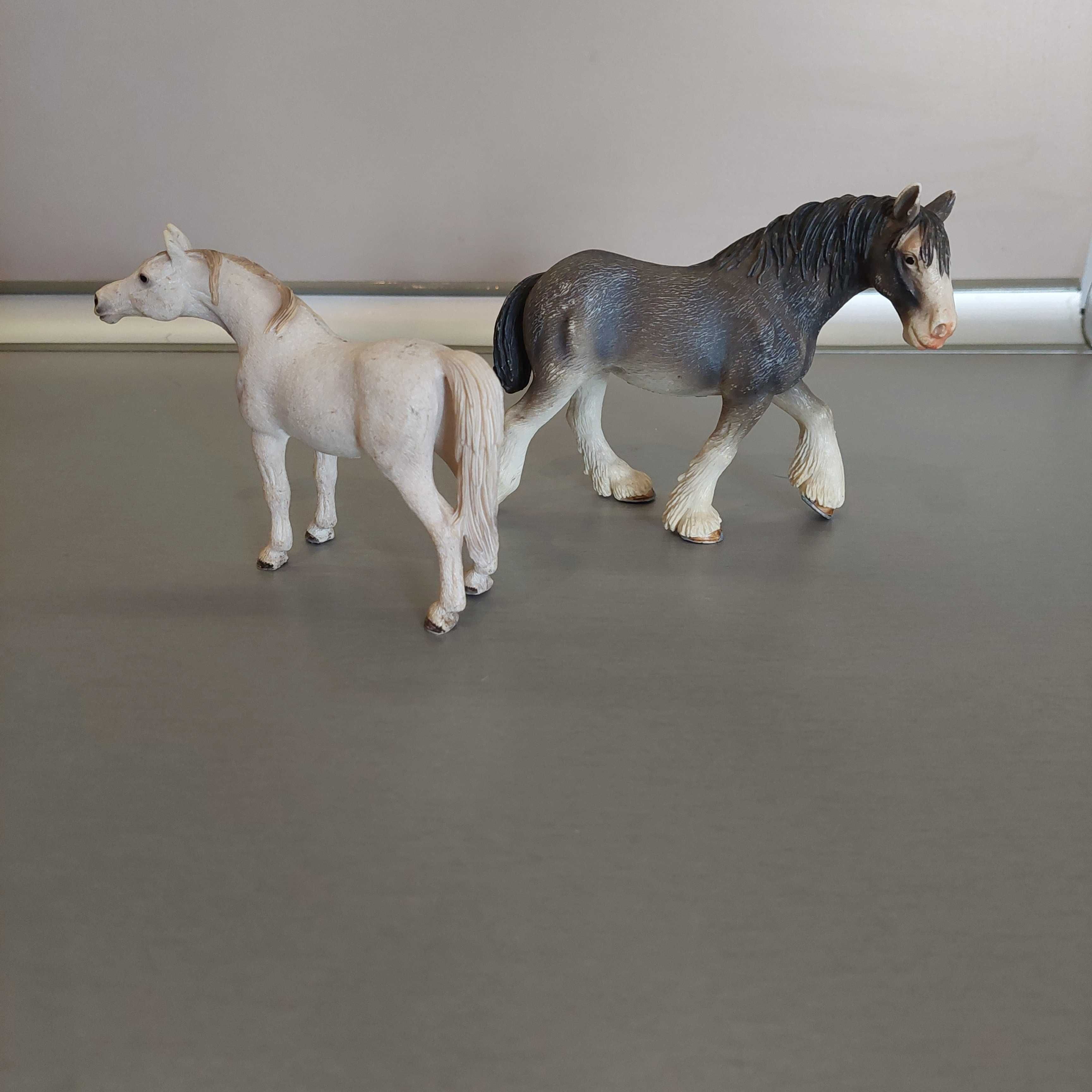 Фигурки на коне Schleich