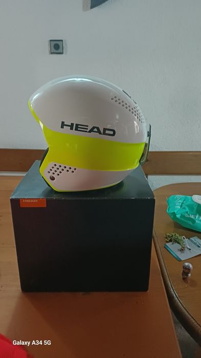 Продавам каска за ски и сноуборд