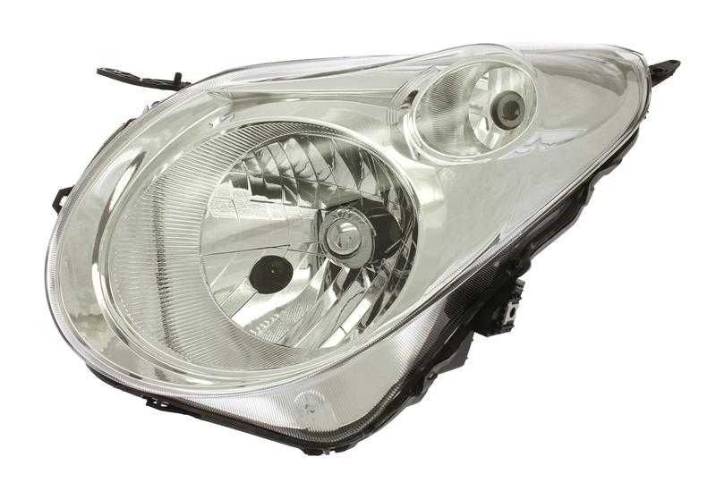 Far stanga/dreapta Suzuki Alto an 2009-2014 , faruri noi