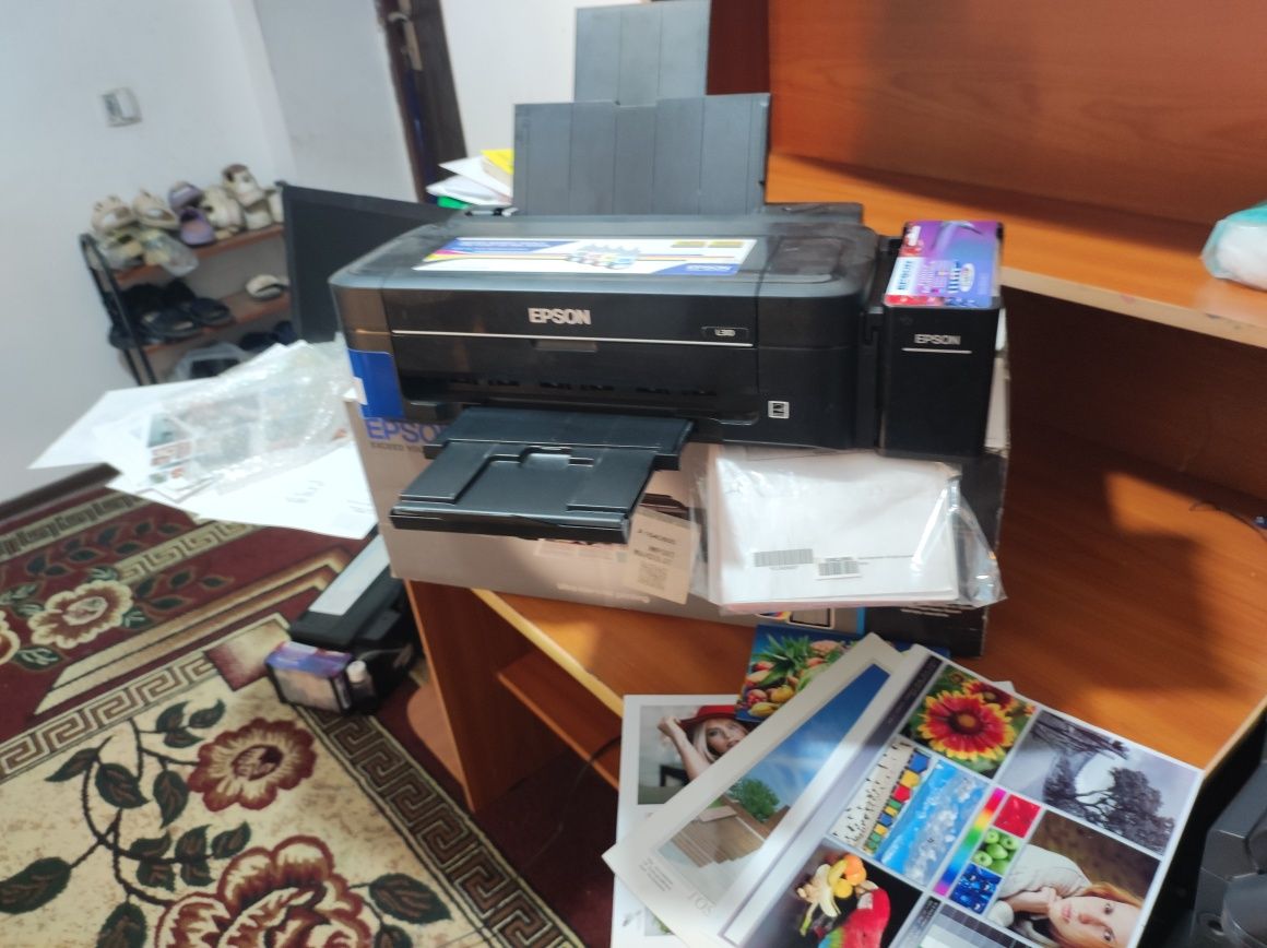 Epson L 310 tezkor fotostudya uchn  printer holati yangi,1500ta prabek