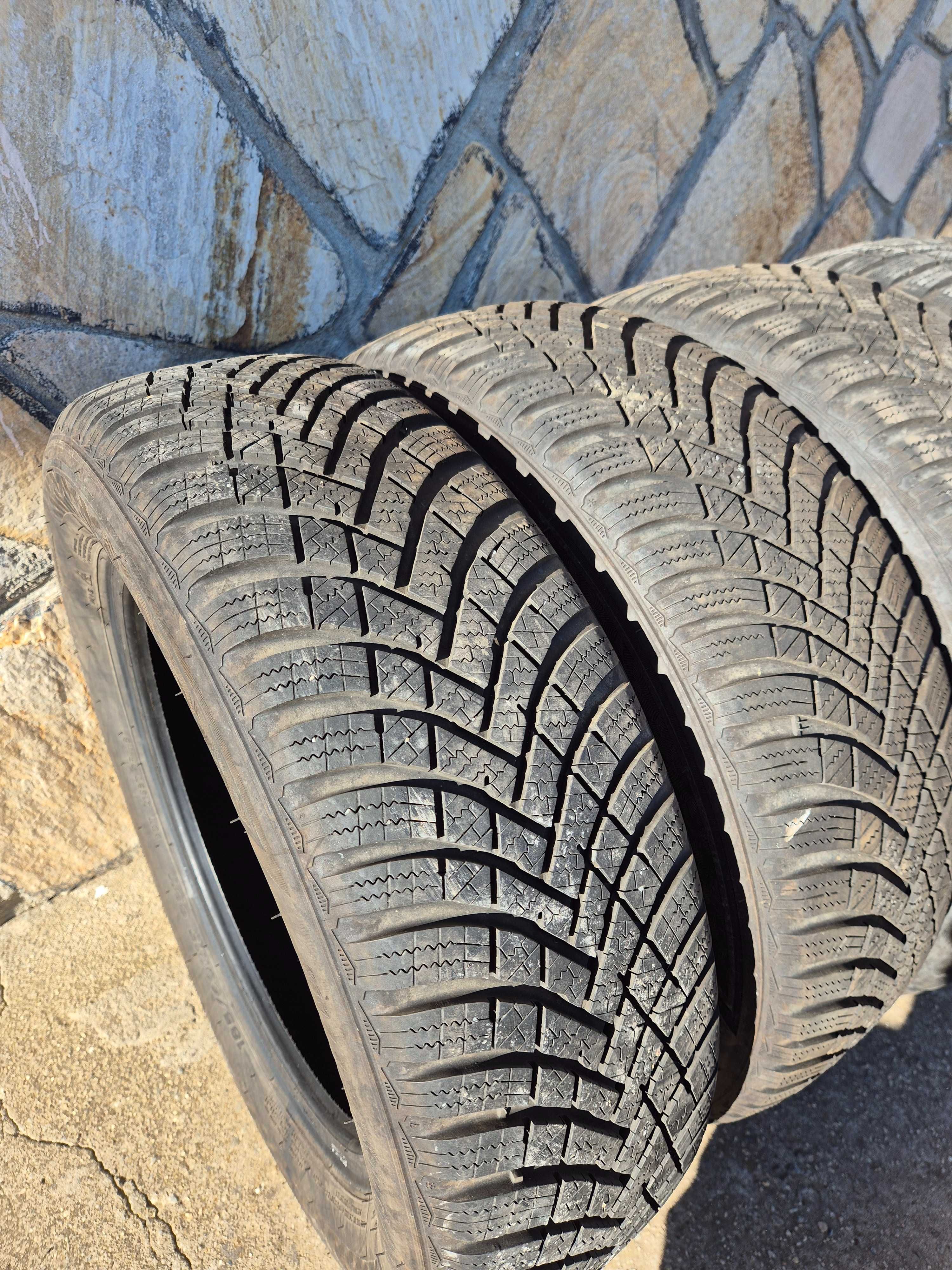 4бр. Зимни Гуми: HANKOOK ICEPT RS-3 (W-462) XL, 185/60 R15, 88T, DOT22