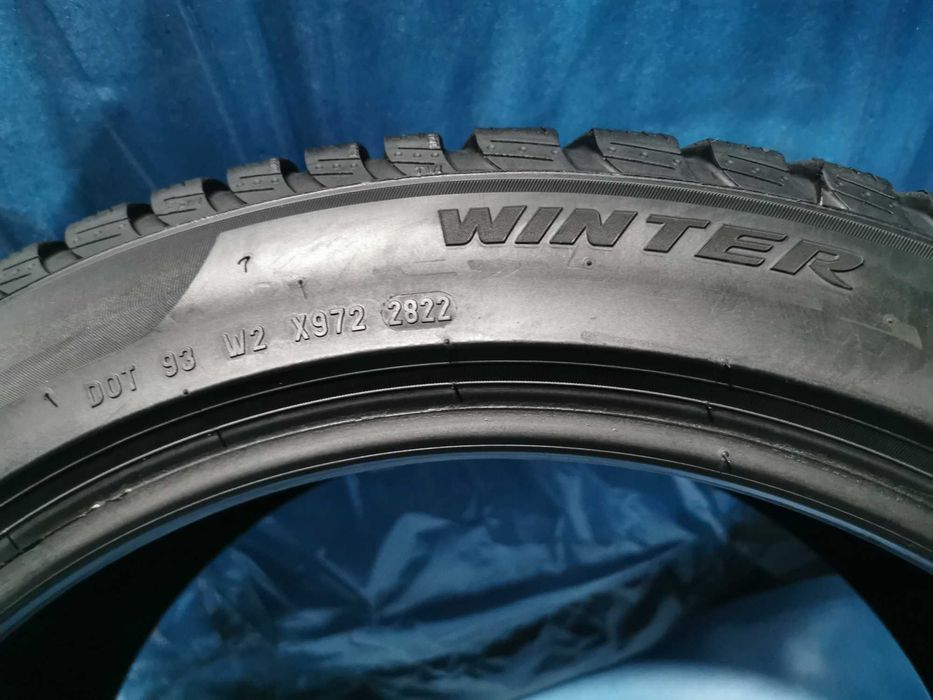 245 45 19 - 275 40 19 pirelli runflat m+s 4 buc