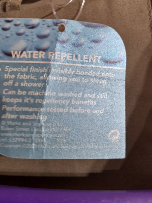 Vind trenci kaki "Marks&Spencer" din London mar.42-44 L