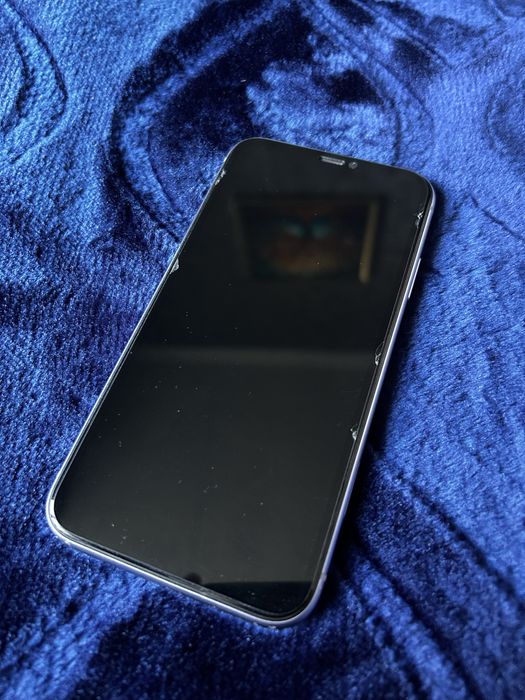Iphone 11 128 гб в хорошем состоянии