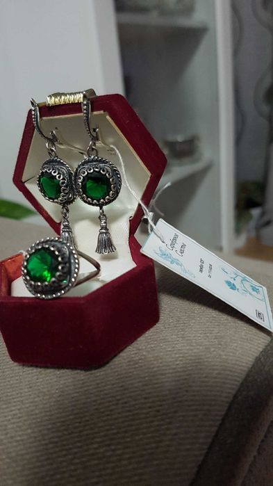 Сребърни обеци и к-ти.