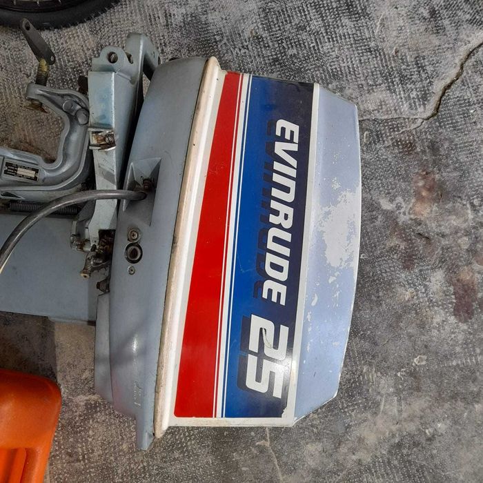 Evinrude 25, 2 timpi