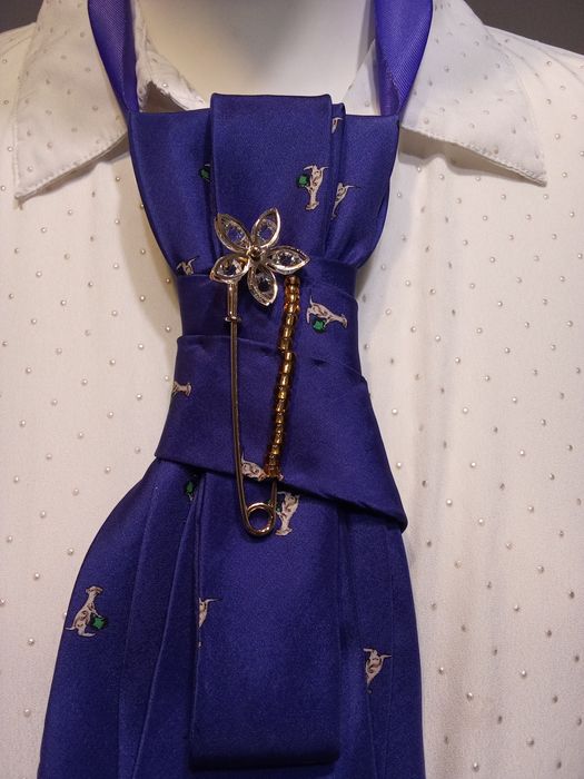 Cravata redefinita mătase