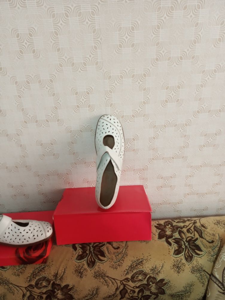 Продам женские туфли из Германии