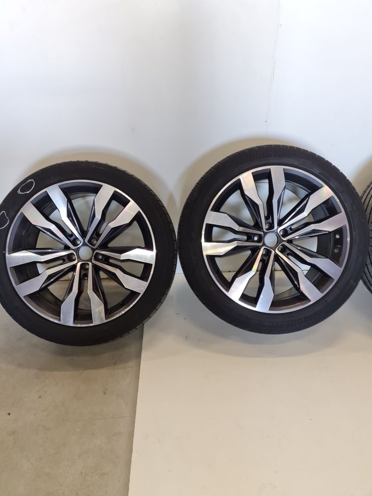 Set 4 jante aliaj + cauciucuri vara 285/40R21  V Touareg R_line