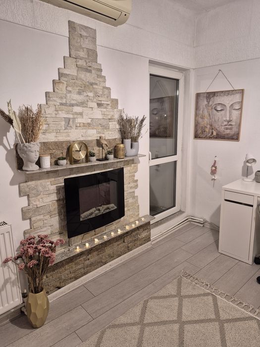 Inchiriat garsoniera ultracentral Piata Victoriei Sfintii Voievozi