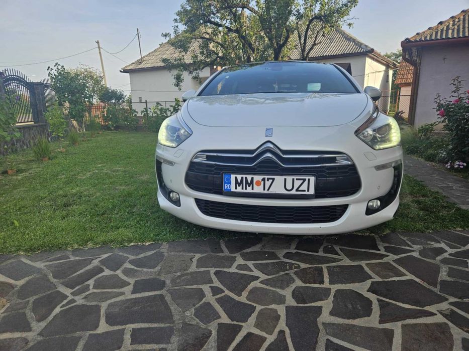 Citroen DS 5 2.0 HDI Hybrid 4x4 automat