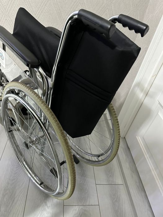 Инвалидное кресло
