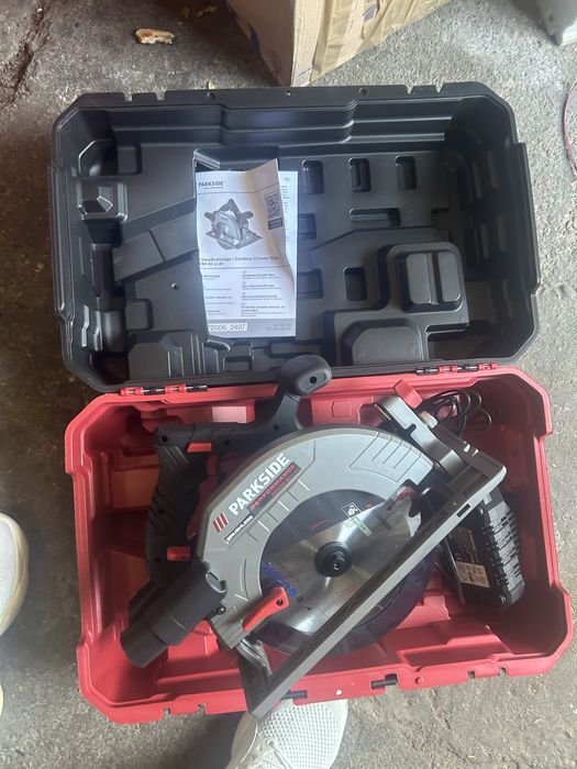 Circular cu 2 acumulatori