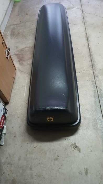 Продавам автобокс HAKR черен мат +