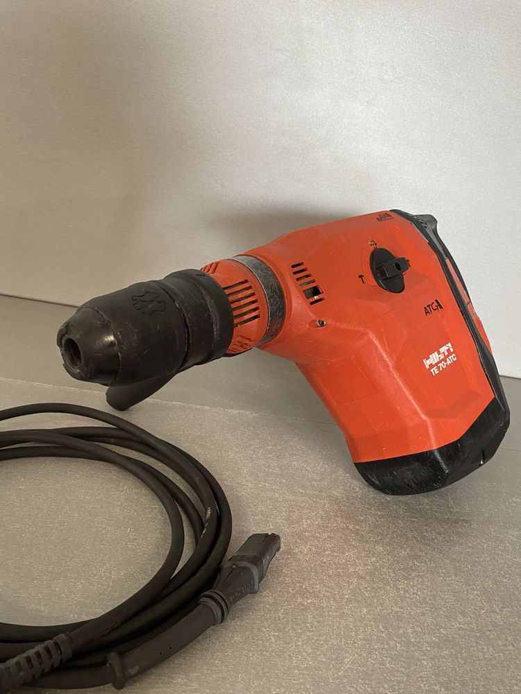 Ciocan rotopercutor demolator hilti te 70 model nou