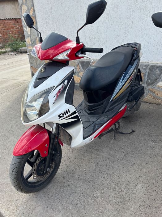 Скутер Sym Jet  125