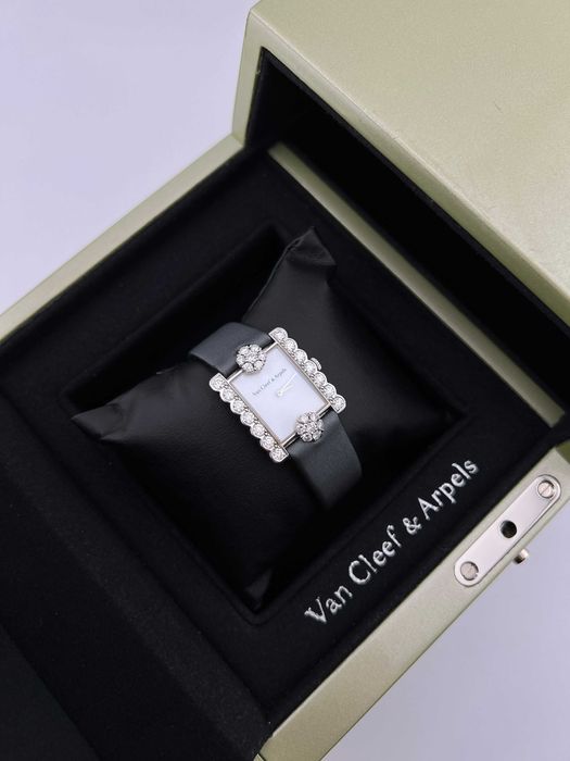 Женские часы Van Cleef