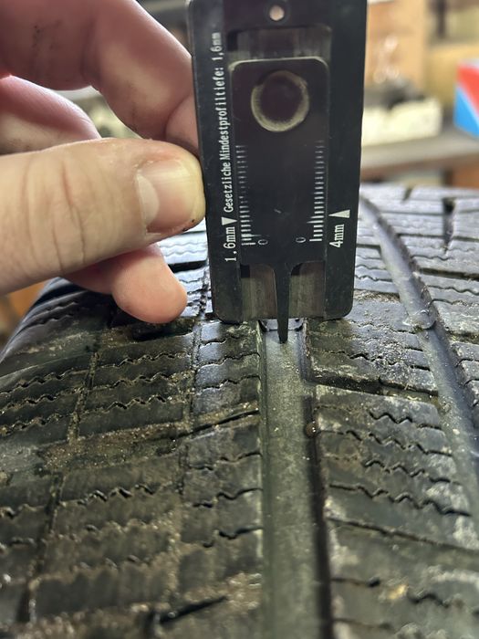 Hankook winter iCept evo 2 235/45/19 6мм грайфер зимни гуми