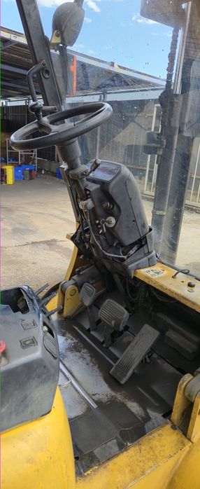 Продава се газокар CATERPILLAR GP25K