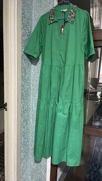красиво зеленое  платье