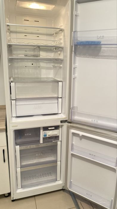 Продам холодильник LG no frost в отличном состоянии