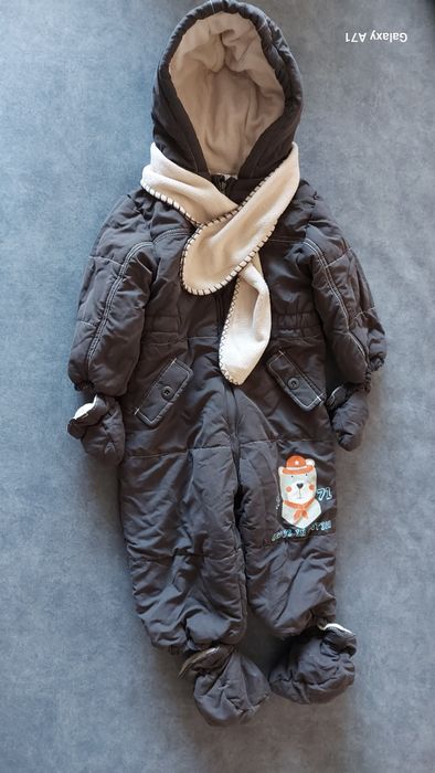 Combinezon/ salopeta/ overall bebe iarnă C&A