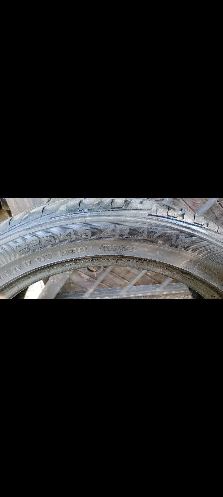 Uniroyal 225/45/17