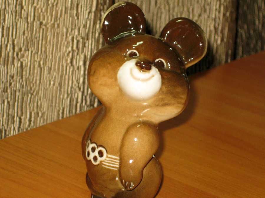 Статуэтка мишка олимпийский фарфор-ЛФЗ-1980.