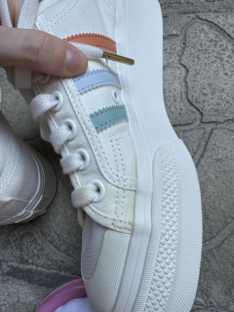 Adidas Nizza в бял цвят чисто нови