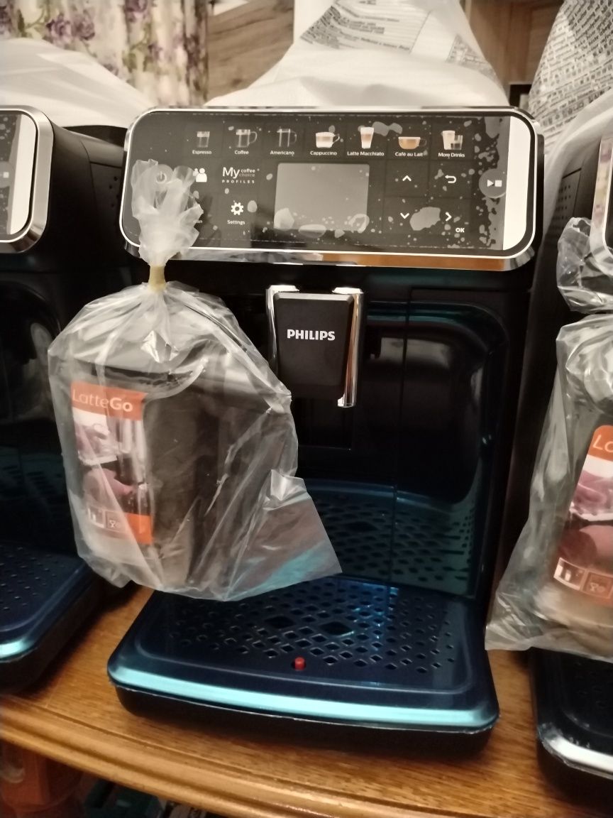 Espressor  Philips Seria 5400 avem și seria 5500