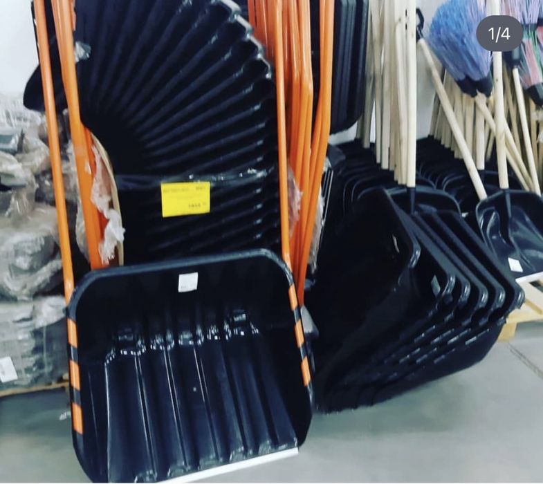 Лопаты.Шкрибки.Плюшки.Корыто.Домашний инвентарь