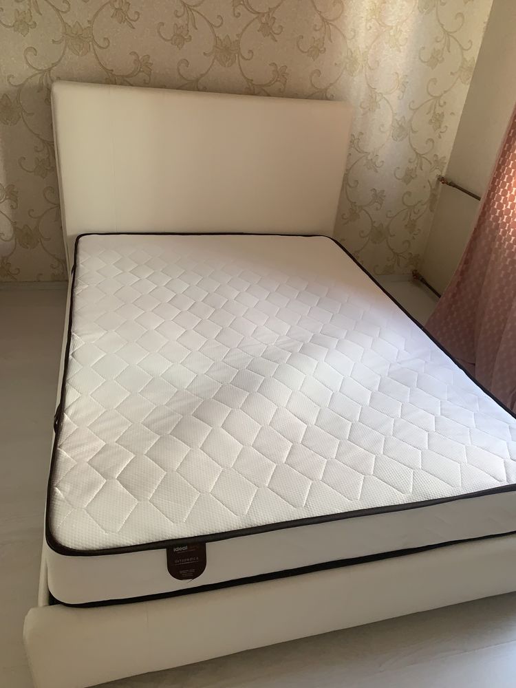Inchiriez 2 camere . Teiul Domanei
