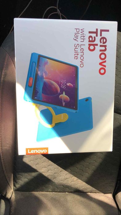 Tableta Lenovo sigilatată