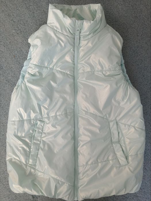 Безрукавка для девочки