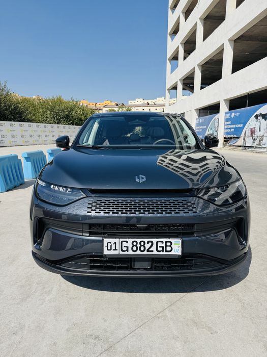 Leapmotor c11 hybrit 2024 yil 31.000 km yurgan