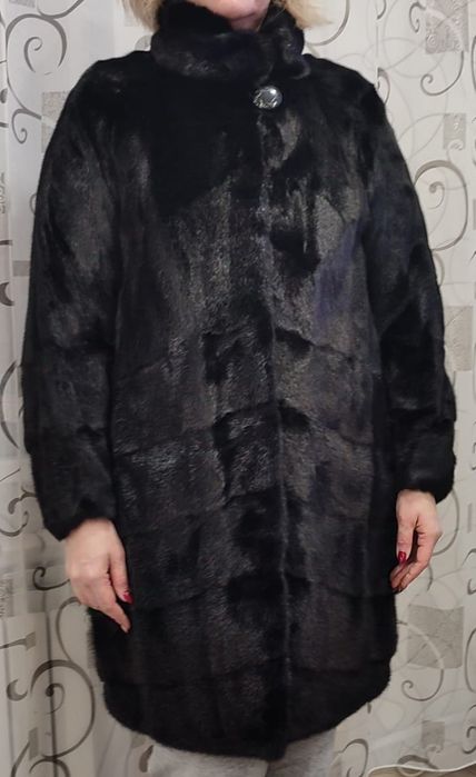 Продам норковую шубу размер 46-48